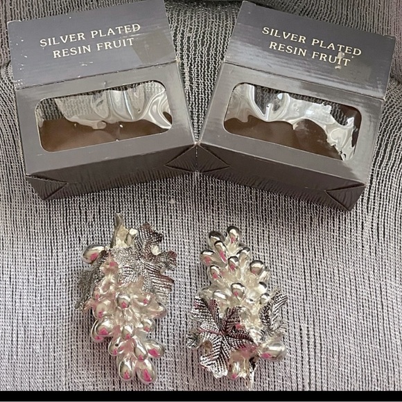 Silver plated Resin fruit Decor - Picture 1 of 12